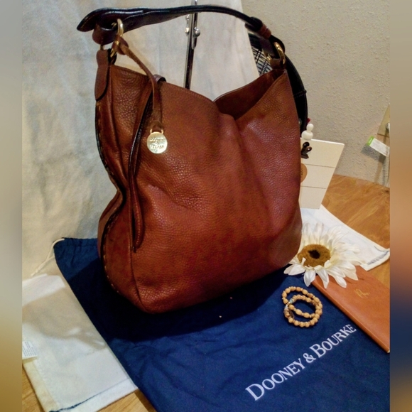 RARE! DOONEY BOURKE  Vintage Italian leather HOBO - Picture 1 of 1